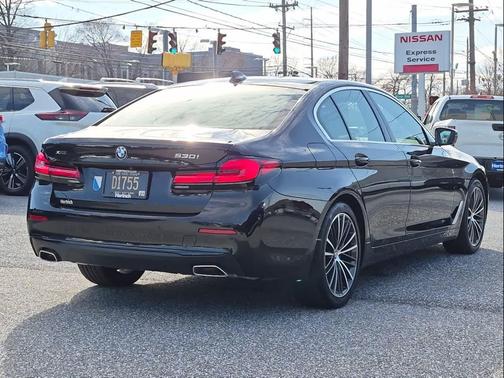 Black Sapphire Metallic 2022 BMW 530 i xDrive