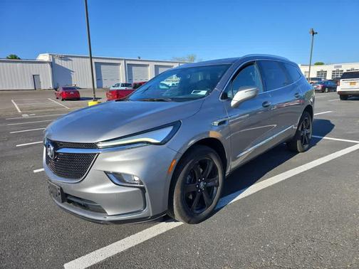 Moonstone Gray Metallic 2023 Buick Enclave Essence AWD