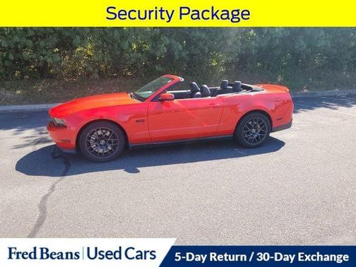 2011 Ford Mustang GT Premium