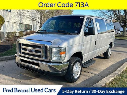 2011 Ford E350 Super Duty XLT