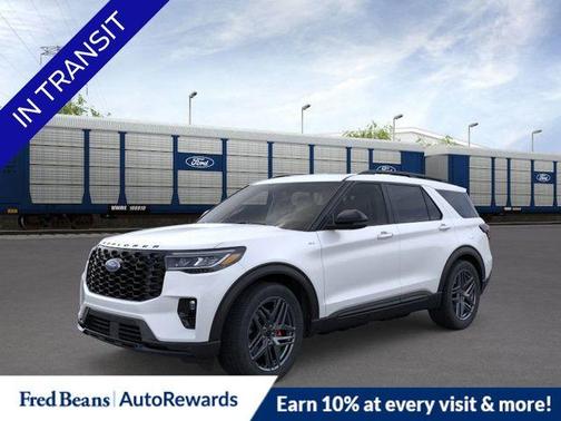 2025 Ford Explorer ST-Line