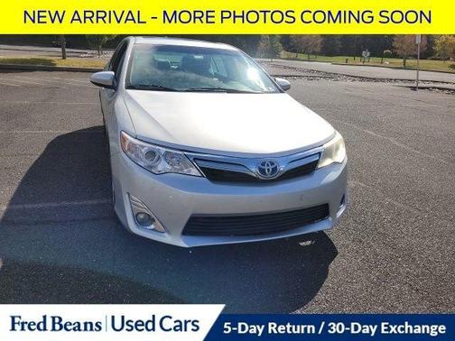 2014 Toyota Camry Hybrid LE