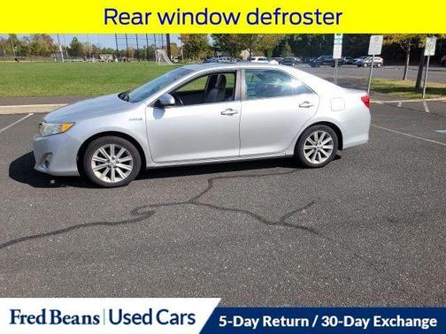 2014 Toyota Camry Hybrid LE
