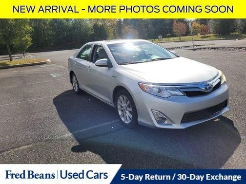 2014 Toyota Camry Hybrid LE