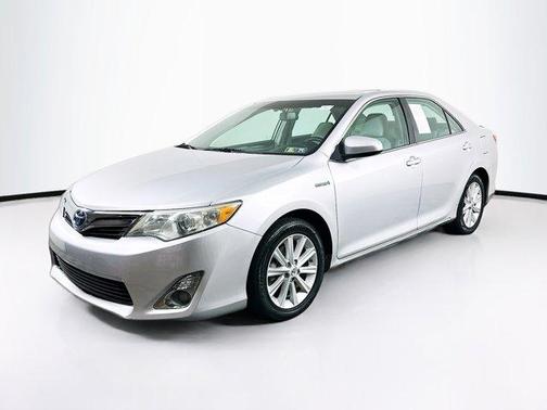 2014 Toyota Camry Hybrid LE