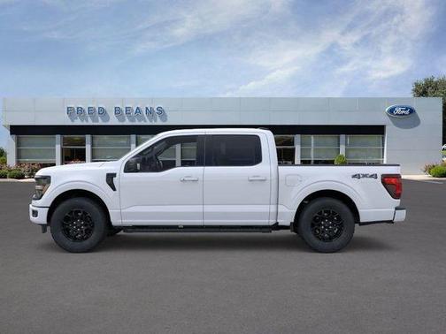 Oxford White 2026 Ford F-150 XLT