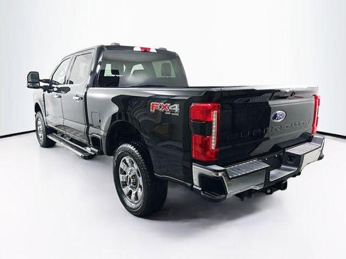 Agate Black Metallic 2026 Ford F-250 Lariat
