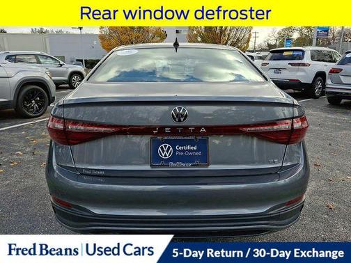 2025 Volkswagen Jetta 1.5T SE