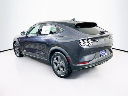 2022 Ford Mustang Mach-E Select