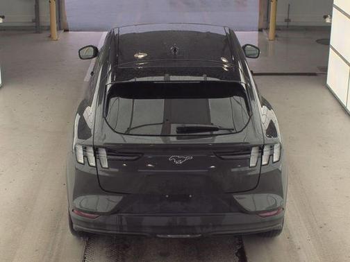 2022 Ford Mustang Mach-E Select