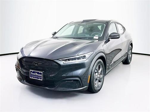 2022 Ford Mustang Mach-E Select