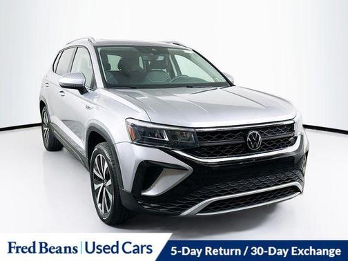 Pyrite Silver Metallic 2023 Volkswagen Taos 1.5T SE