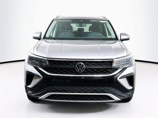 Pyrite Silver Metallic 2023 Volkswagen Taos 1.5T SE