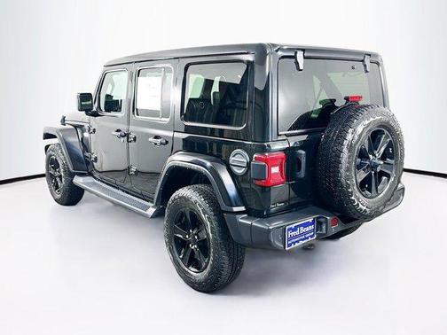2021 Jeep Wrangler Unlimited Sahara Altitude