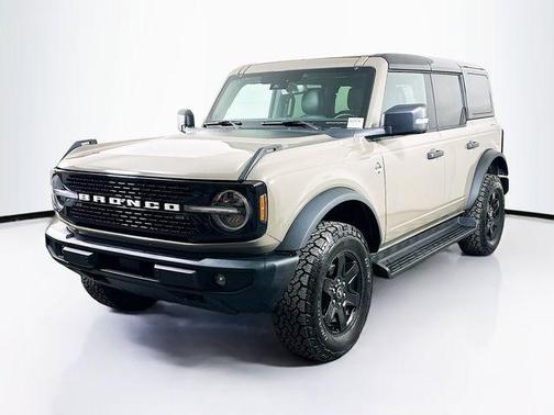 Gray 2025 Ford Bronco Outer Banks