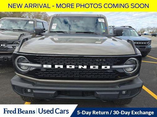 Gray 2025 Ford Bronco Outer Banks