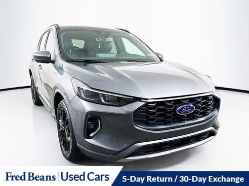 2023 Ford Escape ST-Line Elite