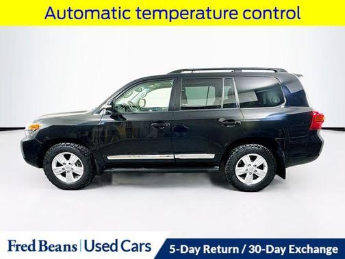 Black 2014 Toyota Land Cruiser V8