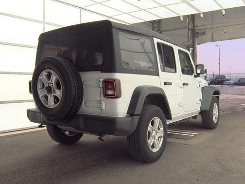 2022 Jeep Wrangler Unlimited Sport