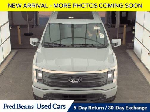 2024 Ford F-150 Lightning LARIAT