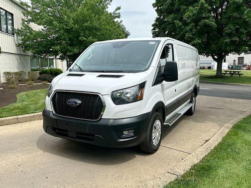 Oxford White 2024 Ford Transit-250 Base