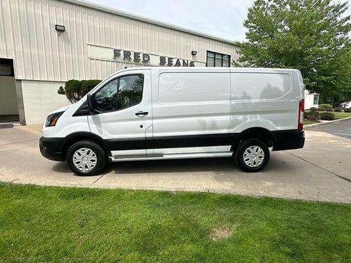 Oxford White 2024 Ford Transit-250 Base