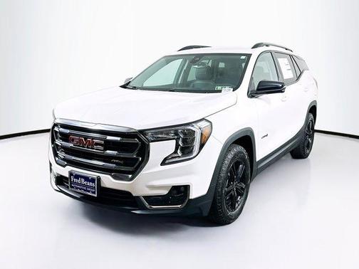 2023 GMC Terrain AT4
