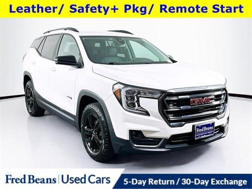 2023 GMC Terrain AT4