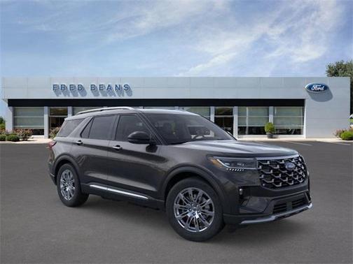 2025 Ford Explorer Platinum