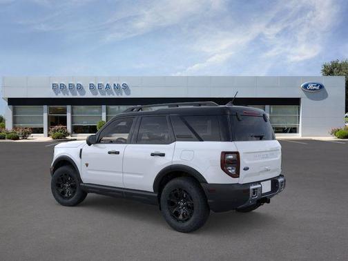 Oxford White 2026 Ford Bronco Sport Badlands