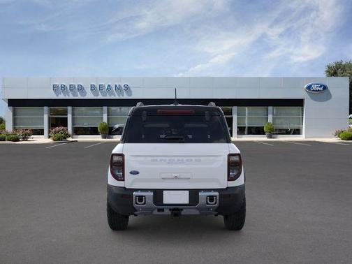 Oxford White 2026 Ford Bronco Sport Badlands