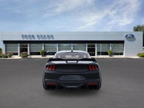 2025 Ford Mustang Dark Horse