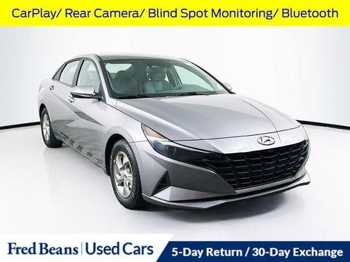Metal 2023 Hyundai ELANTRA SE