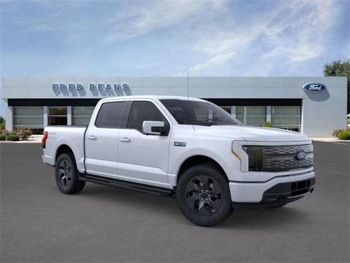 2025 Ford F-150 Lightning LARIAT