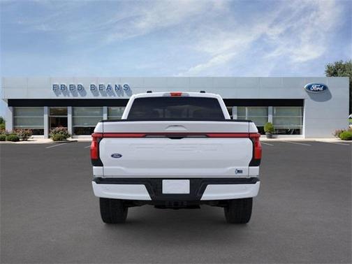 2025 Ford F-150 Lightning LARIAT