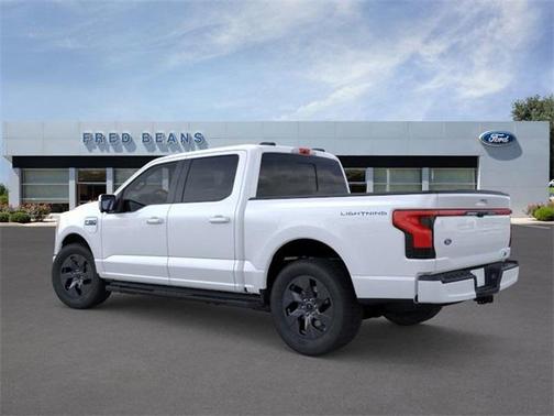 2025 Ford F-150 Lightning LARIAT