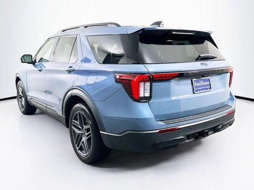Vapor Blue Metallic 2026 Ford Explorer ST-Line