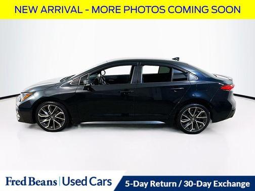 Black Sand Pearl 2021 Toyota Corolla SE