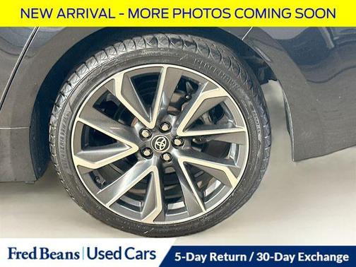 Black Sand Pearl 2021 Toyota Corolla SE