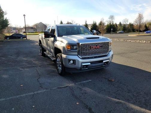 2019 GMC Sierra 2500 Denali