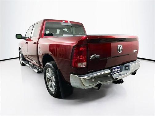 2016 RAM 1500 SLT