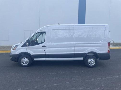 2025 Ford Transit-250 148 WB Medium Roof Cargo