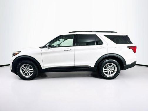 Star White 2026 Ford Explorer Active