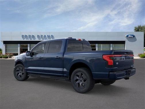 2025 Ford F-150 Lightning LARIAT