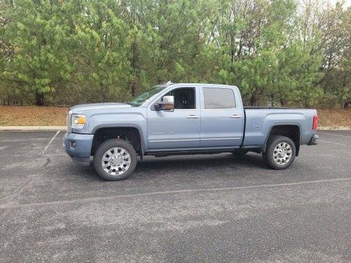 2016 GMC Sierra 2500 Denali