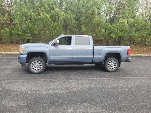2016 GMC Sierra 2500 Denali