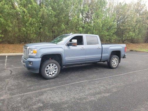 2016 GMC Sierra 2500 Denali