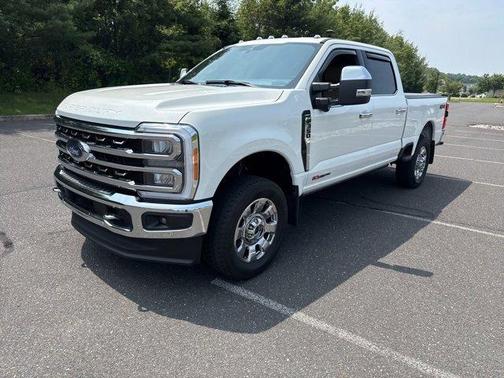 2023 Ford F-350 Lariat Super Duty
