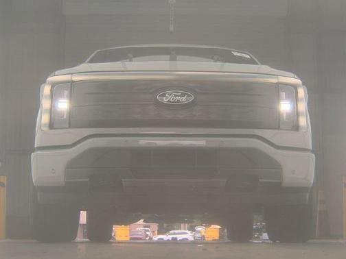 2024 Ford F-150 Lightning LARIAT