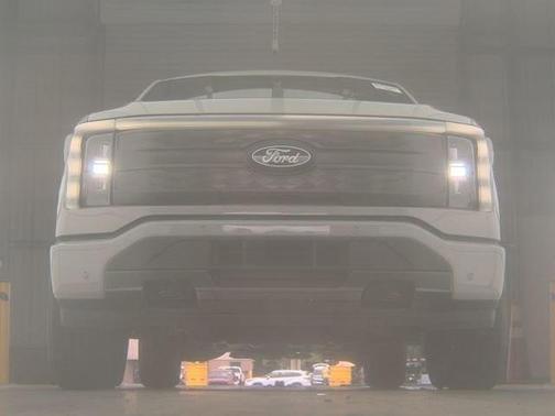 2024 Ford F-150 Lightning LARIAT